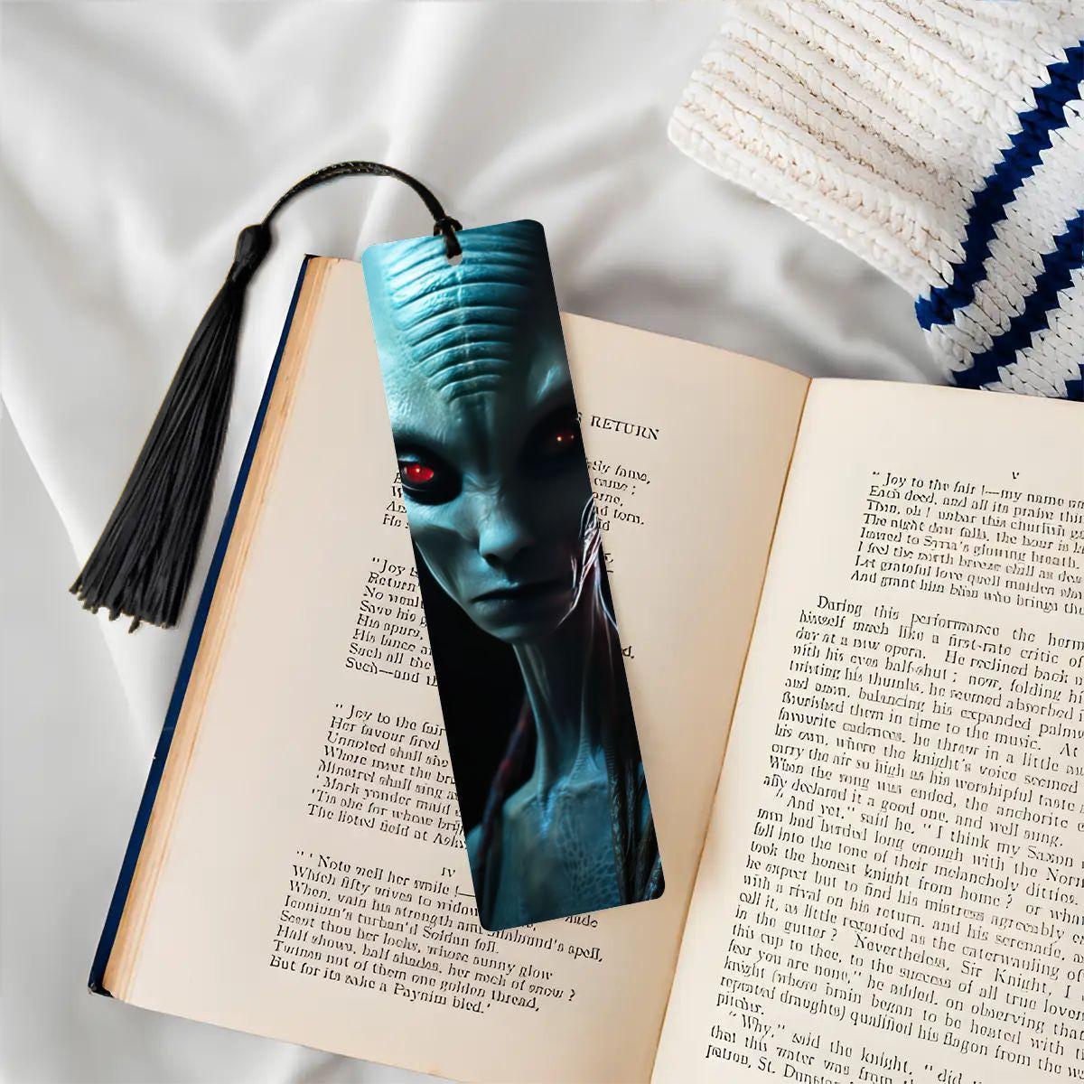 ColorFlow | Red Eye Alien Metal Bookmark Sci Fi Extraterrestrial Dark Creature Futuristic Design Art Style | Optional Personalization