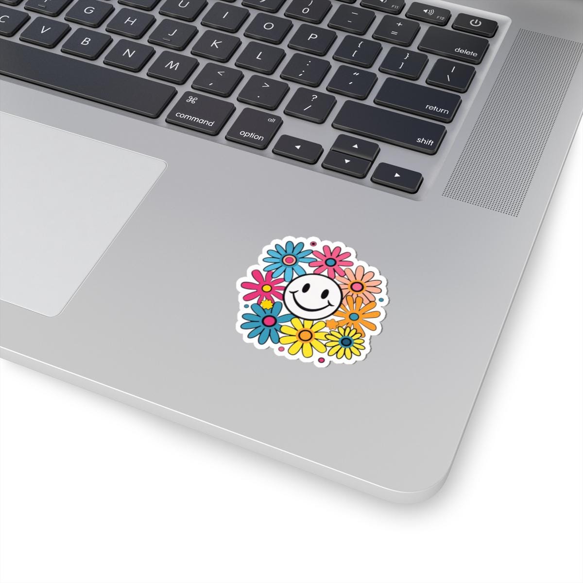 Groovy Smiley Flower Sticker | Retro 70s Daisy Vinyl Decal (Kiss Cut)